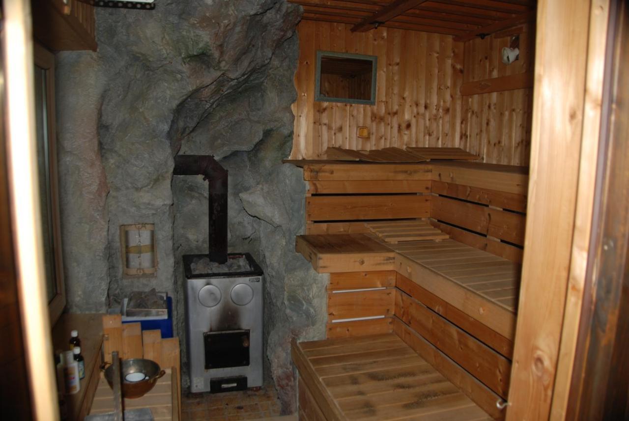 Naturpark-.Weinbergferienhaus Kitzeck im Sausal Bagian luar foto